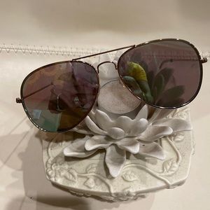 Sunglasses like new
